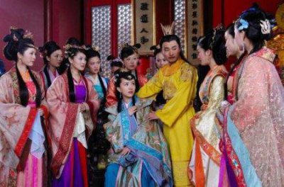 ​历史人物：年羹尧已经沦为阶下囚了，为什么雍正帝还要处死他？