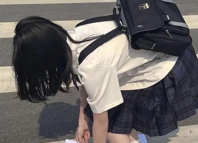 男人同房发出声音是很享受吗:是的