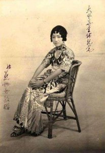 ​诗词品读：地旋天转千万劫，人间只此一回逢