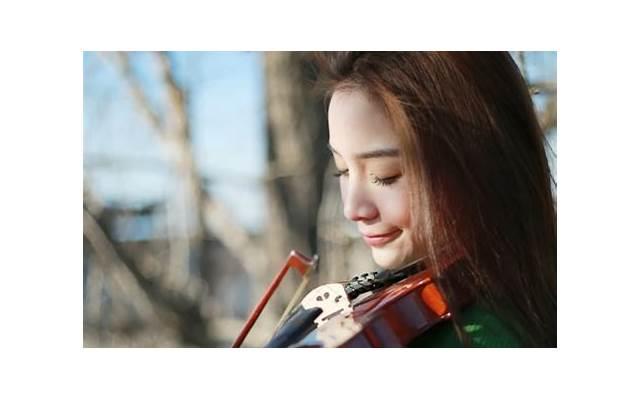 女人接吻时怎么做姿势 如何接吻才能更有感觉 女人接吻时怎么做姿势 如何接吻才能更有感觉