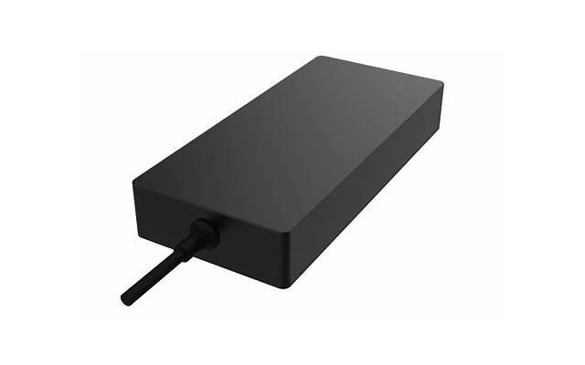  老公把初恋女友带回了家，他是出轨了吗