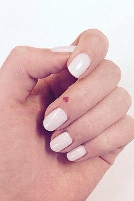 女生专属!12个细小又可爱的心形纹身推荐!