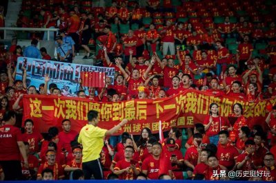 ​历史上的李惠堂，一个足以令国足汗颜的传奇人物，曾入选五大球王