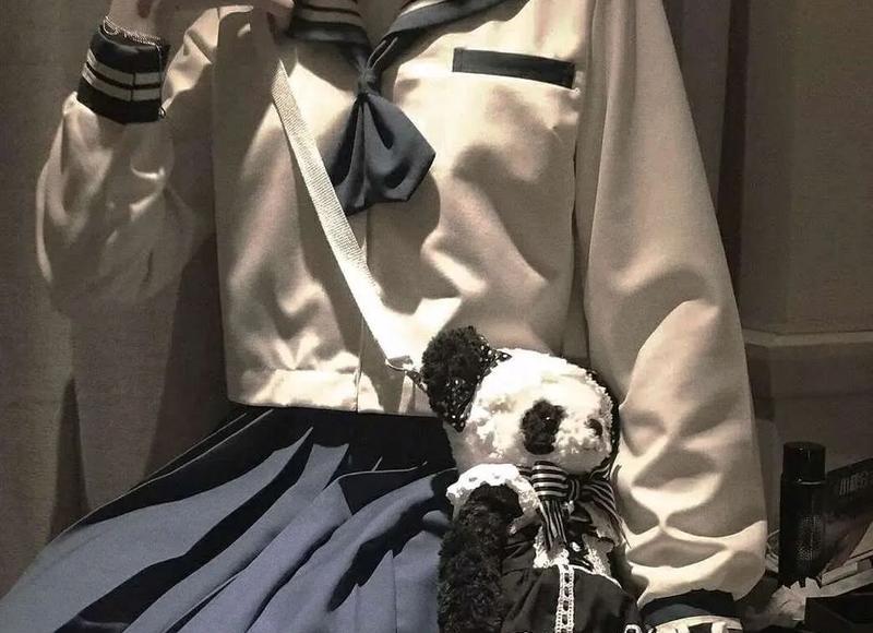 37岁女人出轨，是婚姻与自我寻找的博弈吗？