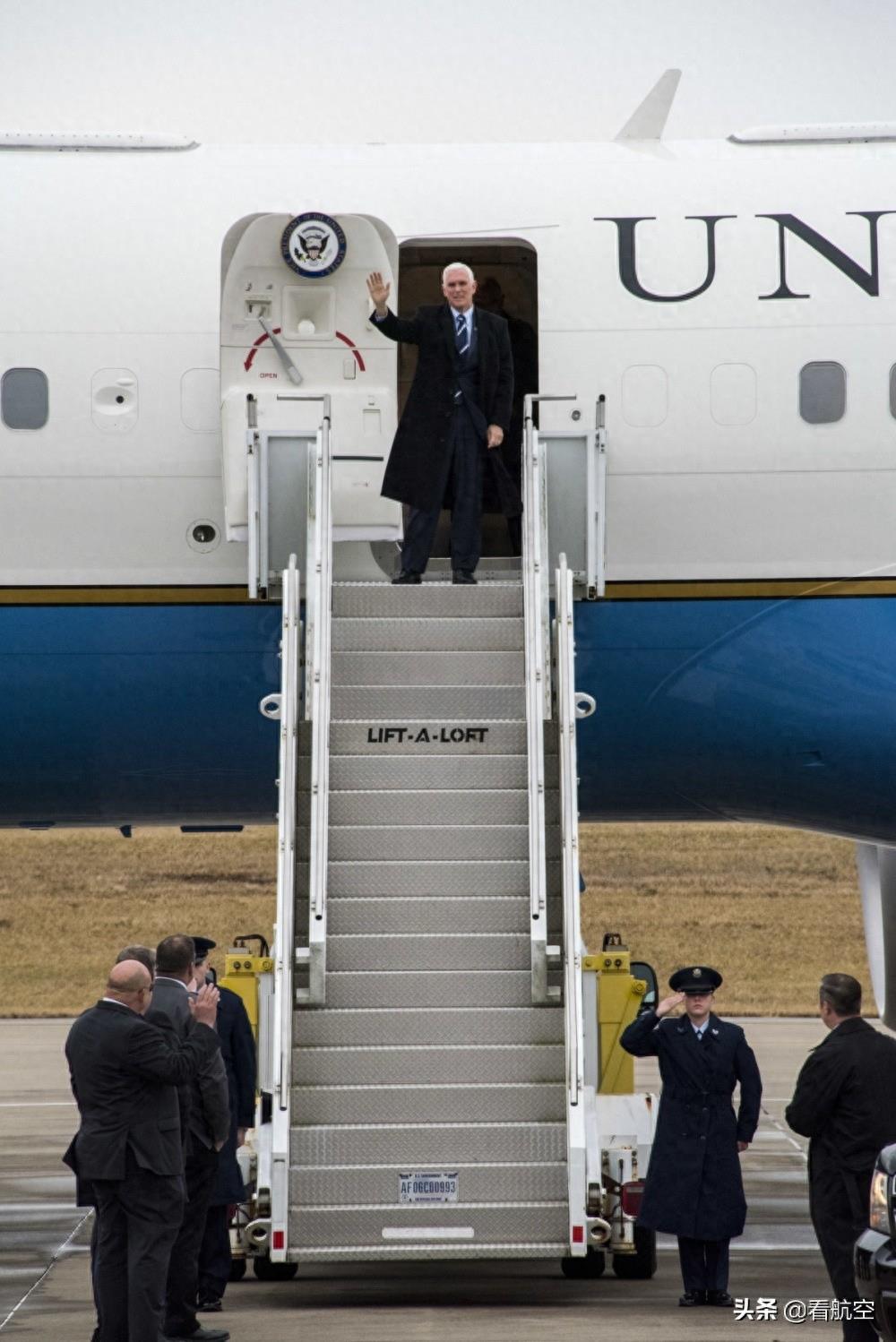 美国空军装备之波音C-32飞机 美空军二号