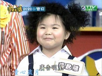 ​张君雅小妹妹过了11年变「可爱小护士」，一双「白嫩细腿」更美瞎众人的眼！