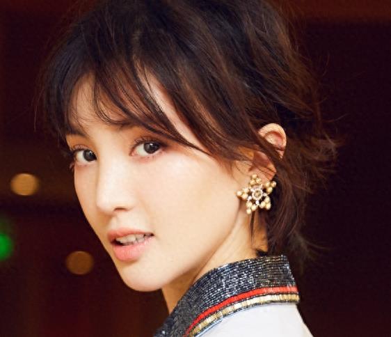 这些明星都是唐人旗下的艺人，境遇却各不相同