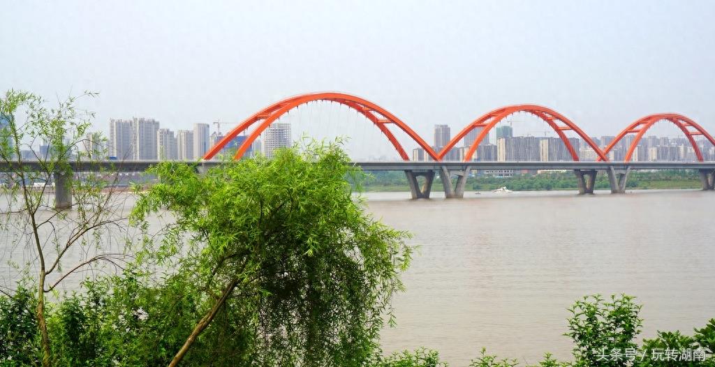 玩转湖南，长沙八条过湘江大桥，你都叫得出名字吗，哪条最漂亮？