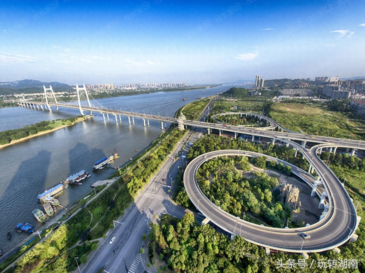 玩转湖南，长沙八条过湘江大桥，你都叫得出名字吗，哪条最漂亮？
