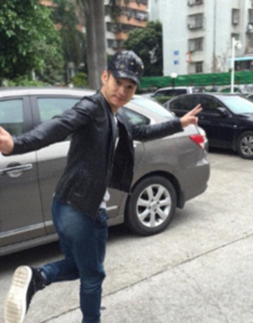 赵本山最火的徒弟“文松”,妻子漂亮迷人