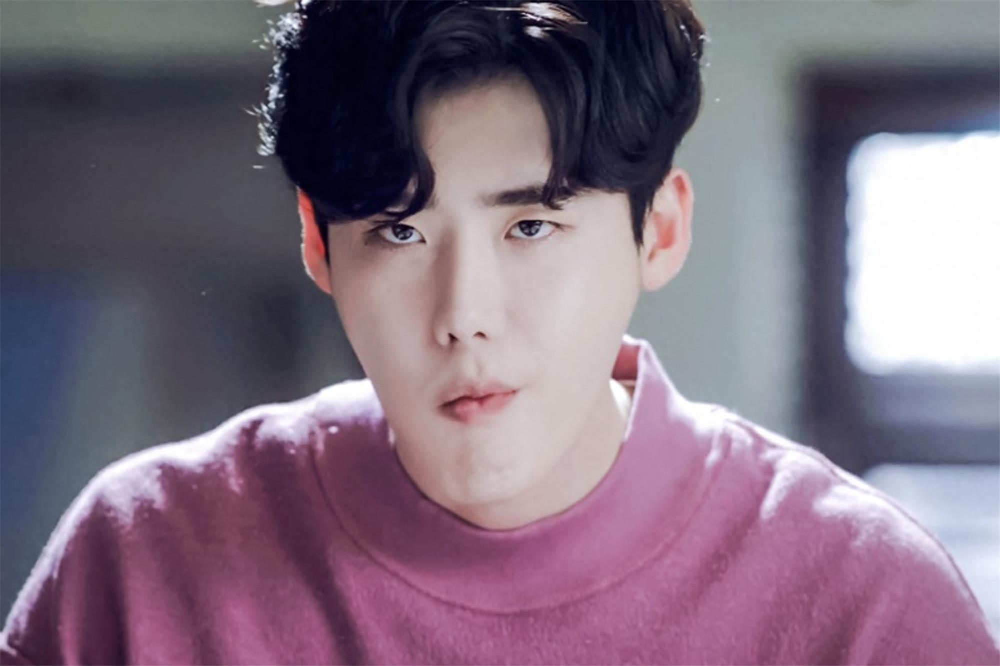 摄影图集：韩剧《当你沉睡时》剧照曝光，李钟硕不愧为颜值担当！