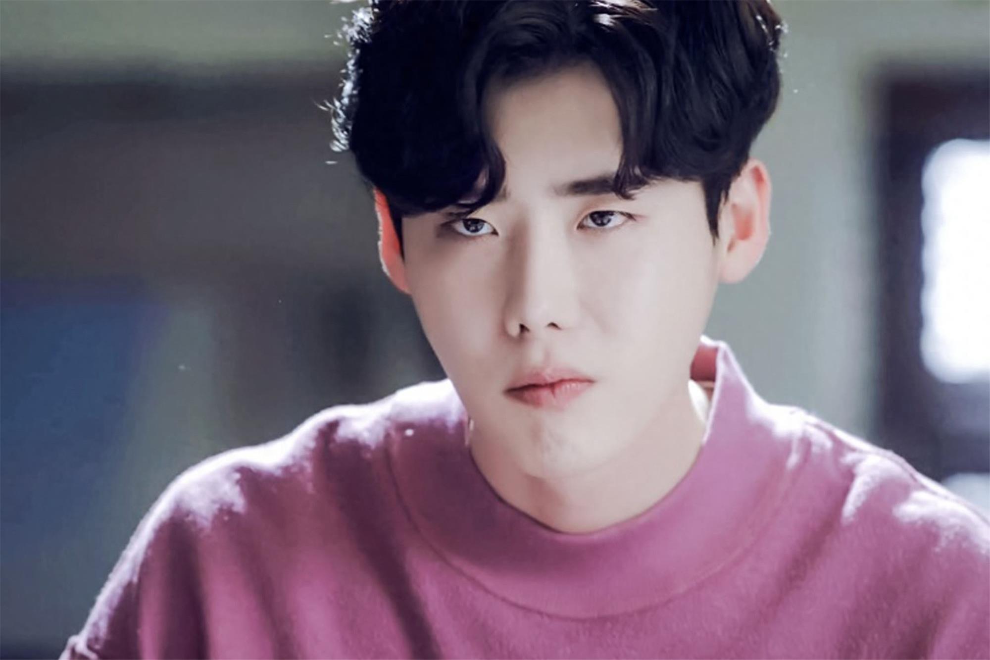 摄影图集：韩剧《当你沉睡时》剧照曝光，李钟硕不愧为颜值担当！