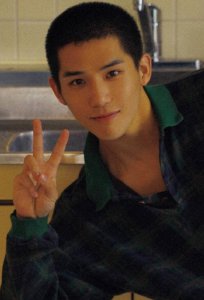 ​网传《撒野》主演黑历史被扒！颜值变化大疑整容，还曾勾搭女网红