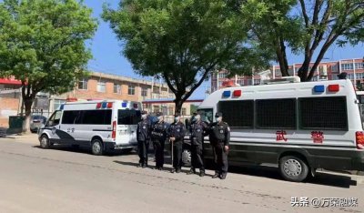 ​「诗朗诵」不要问我