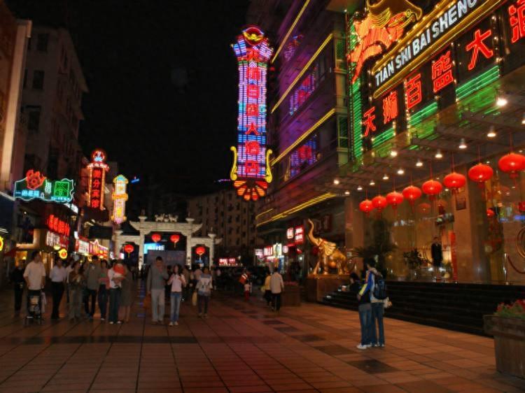 南京市人气最旺的5大商圈，你逛过几个？