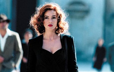 ​看完《西西里的美丽传说》莫妮卡的细节照，你就明白她美得自然