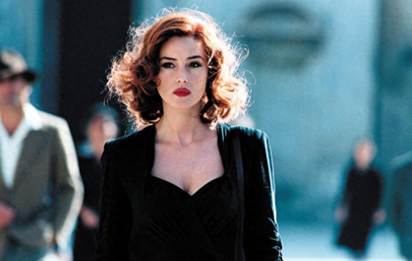 看完《西西里的美丽传说》莫妮卡的细节照,你就明白她美得自然