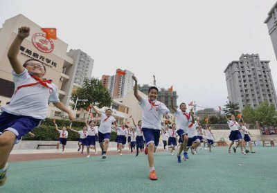 ​青岛启元学校：六年时光成就岛城九年一贯制教育的亮丽名片