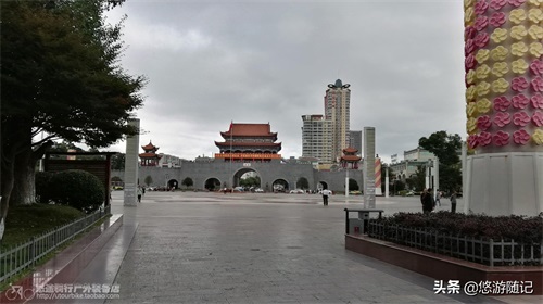 和我一起游曲靖——南城门：曲靖第一大景观及标志性建筑