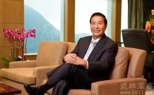 李兆基和李嘉诚是什么关系?李嘉诚一直压制李兆基恶斗有什么矛盾