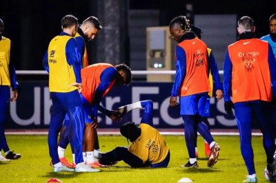 ​世界杯卫冕冠军魔咒依旧！法国队痛失最强后手