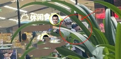 ​40岁文章和女友同回酒店，看完女友的私照，才明白他为何不选姚笛