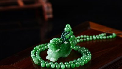 ​翡翠的特点与鉴定